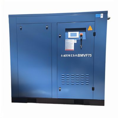 Air compressor with constant pressure characteristics and low oil content output