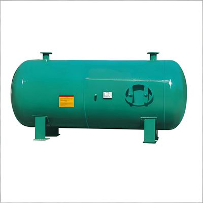 A horizontal gas storage tank with good stability and a wide capacity range